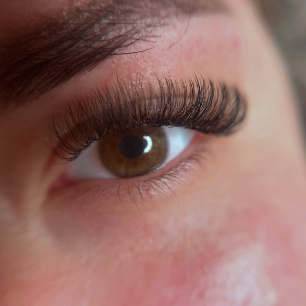 Wimpern & Augenbrauen