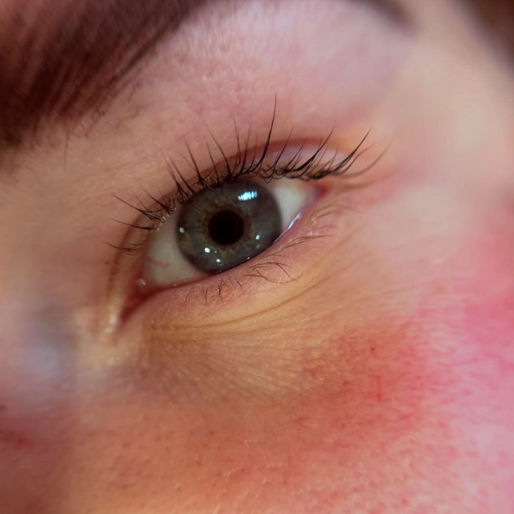 Wimpern & Augenbrauen