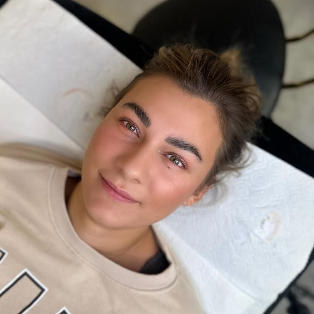 Wimpern & Augenbrauen
